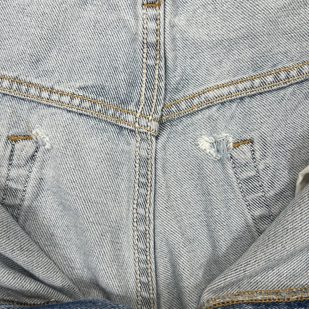 VTG 2002 Levis 901 Relaxed Straight Leg Jeans Mens 40x30 Light Wash Blue Denim‎